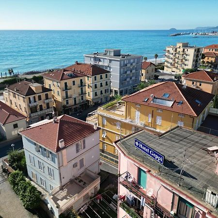 Hotel Geppi Pietra Ligure Exteriér fotografie