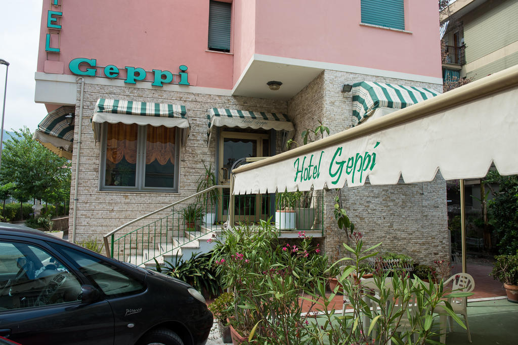 Hotel Geppi Pietra Ligure Exteriér fotografie