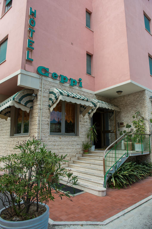 Hotel Geppi Pietra Ligure Exteriér fotografie